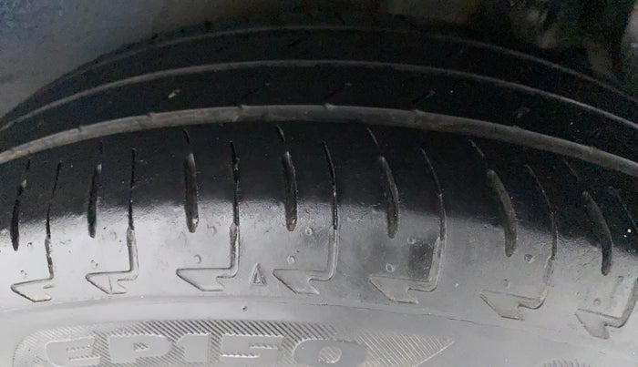 2019 Maruti IGNIS ZETA 1.2 AMT, Petrol, Automatic, 31,700 km, Left Rear Tyre Tread