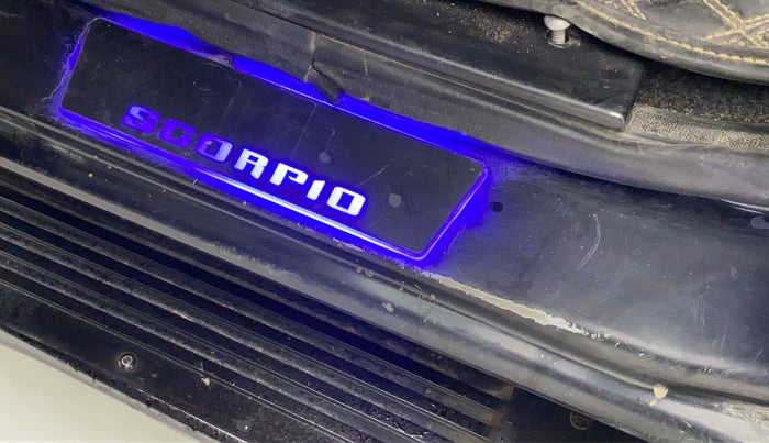 2021 Mahindra Scorpio S9, Diesel, Manual, 44,298 km, Left running board - Paint is slightly faded