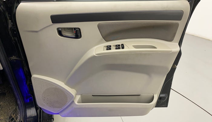 2021 Mahindra Scorpio S9, Diesel, Manual, 44,298 km, Driver Side Door Panels Control