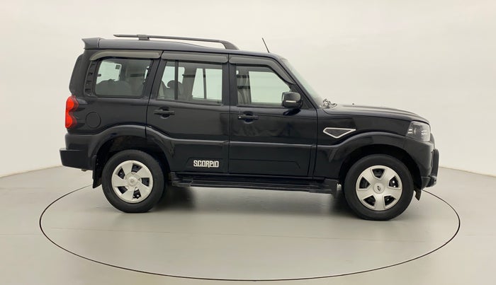 2021 Mahindra Scorpio S9, Diesel, Manual, 44,298 km, Right Side View