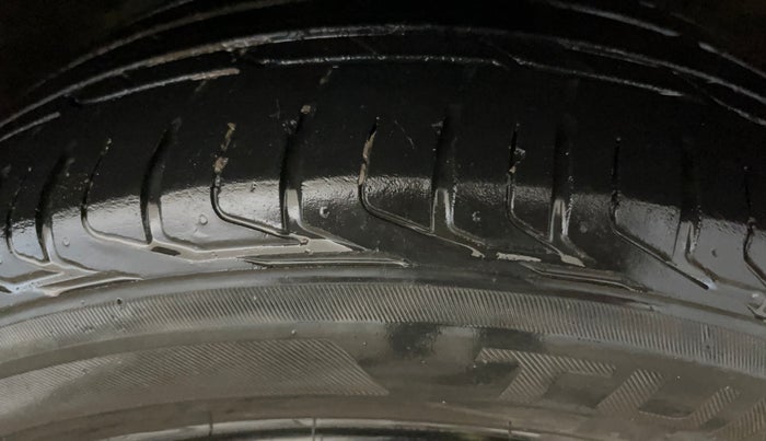 2023 Tata NEXON FEARLESS + S P MT, Petrol, Manual, 44,881 km, Right Front Tyre Tread