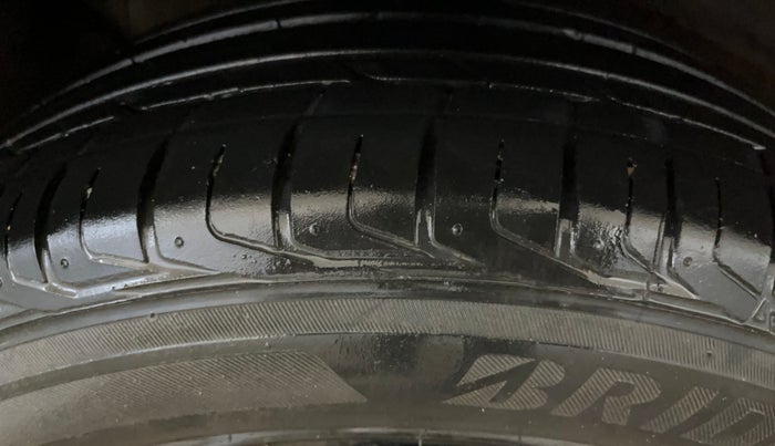 2023 Tata NEXON FEARLESS + S P MT, Petrol, Manual, 44,881 km, Right Rear Tyre Tread