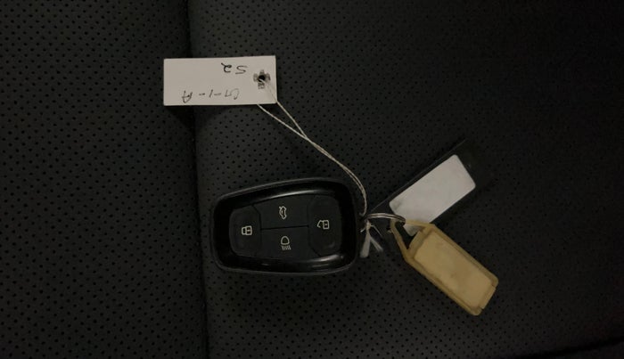 2023 Tata NEXON FEARLESS + S P MT, Petrol, Manual, 44,881 km, Key Close Up