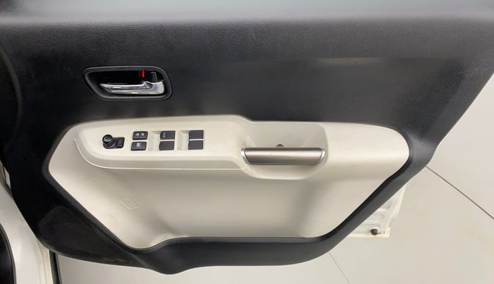 2017 Maruti IGNIS ZETA 1.2 AMT, Petrol, Automatic, 66,129 km, Driver Side Door Panels Control