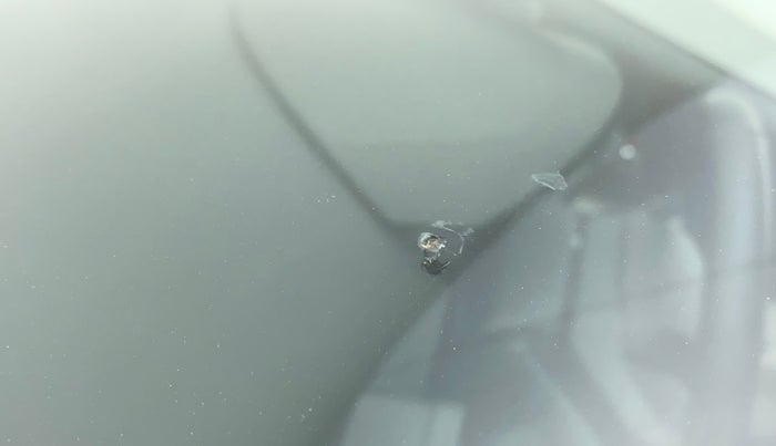 2017 Maruti IGNIS ZETA 1.2 AMT, Petrol, Automatic, 66,129 km, Front windshield - Minor spot on windshield