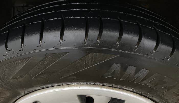 2019 Maruti New Wagon-R LXI CNG 1.0, CNG, Manual, 94,561 km, Left Front Tyre Tread