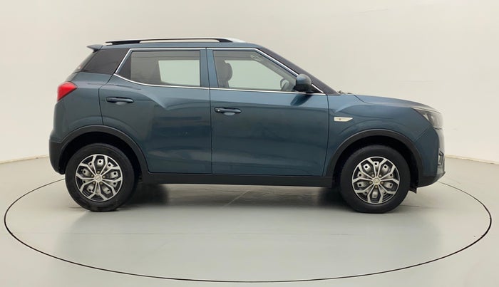 2020 Mahindra XUV300 W4 1.2 PETROL, Petrol, Manual, 56,376 km, Right Side View