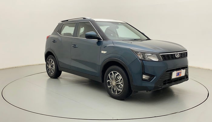 2020 Mahindra XUV300 W4 1.2 PETROL, Petrol, Manual, 56,376 km, Right Front Diagonal