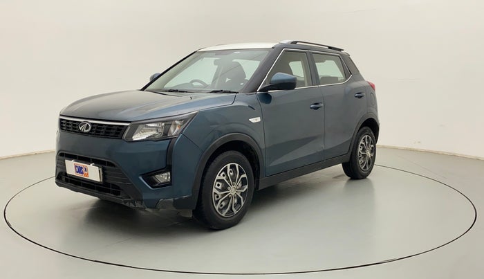 2020 Mahindra XUV300 W4 1.2 PETROL, Petrol, Manual, 56,376 km, Left Front Diagonal