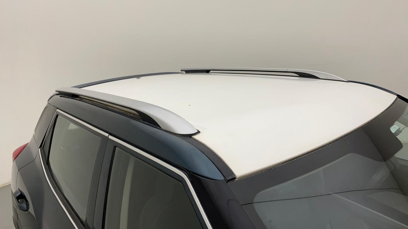 2020 Mahindra XUV300 W4 1.2 PETROL, Petrol, Manual, 56,376 km, Roof