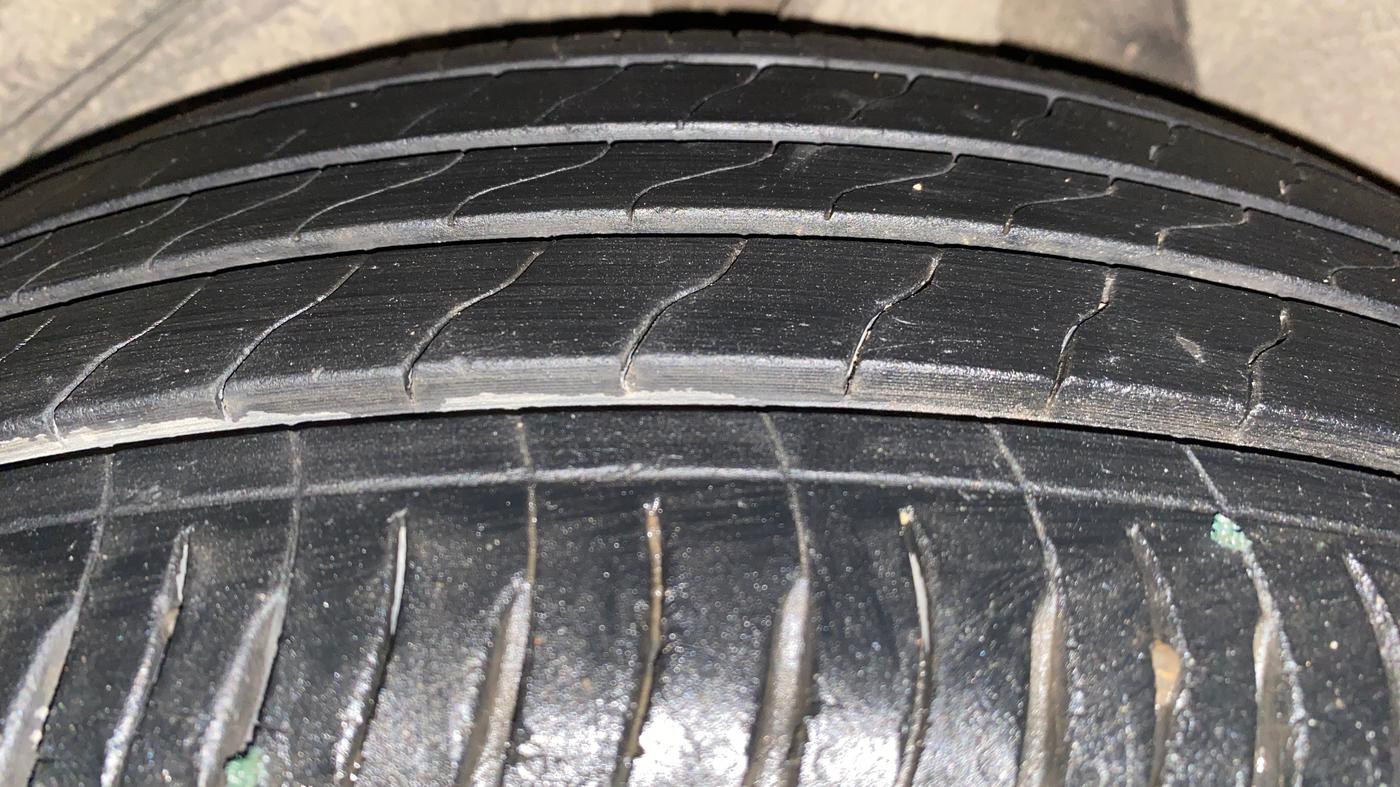 2017 Hyundai Creta E PLUS 1.6 PETROL, Petrol, Manual, 31,110 km, Left Rear Tyre Tread