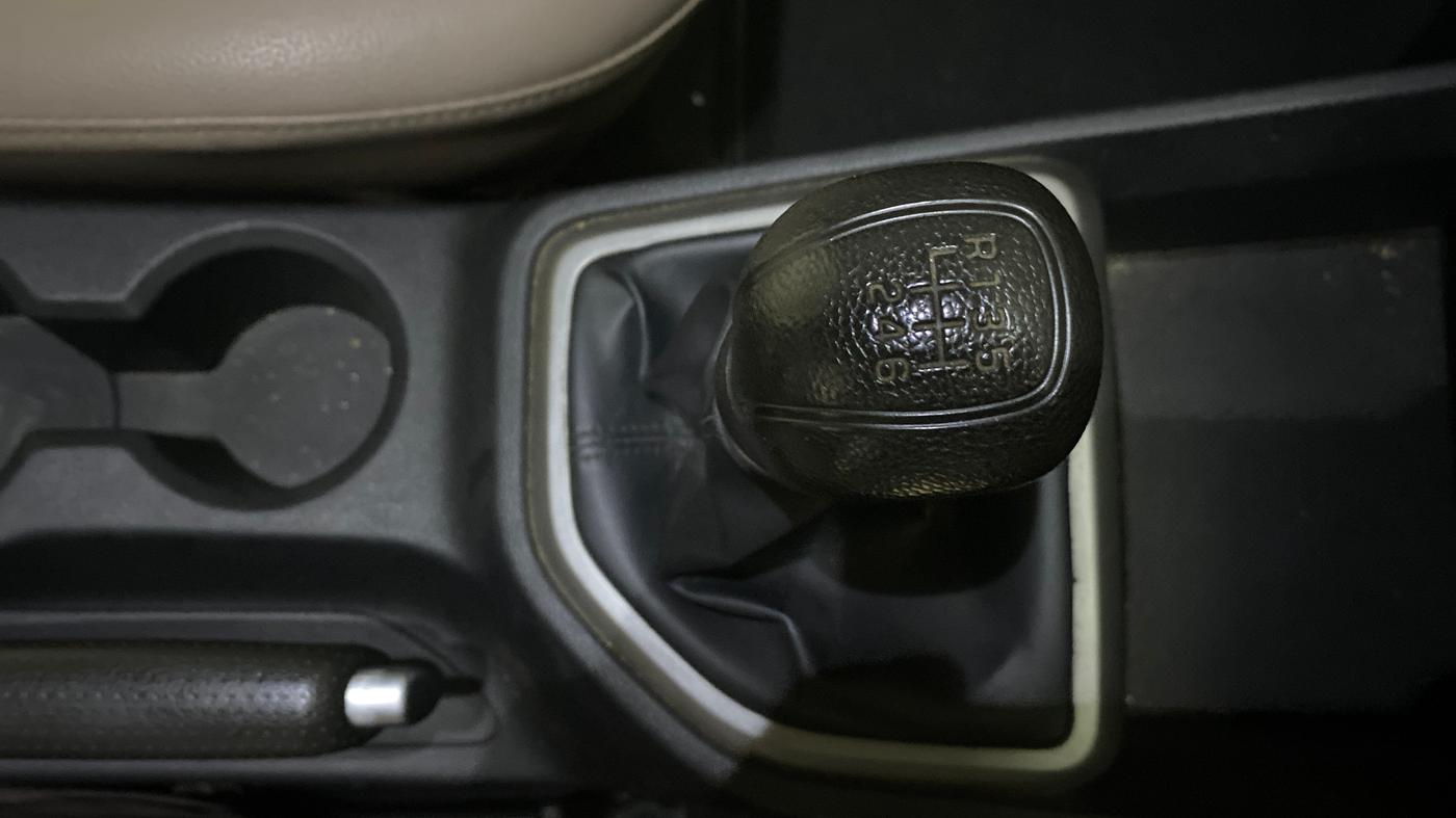 2017 Hyundai Creta E PLUS 1.6 PETROL, Petrol, Manual, 31,110 km, Gear Lever