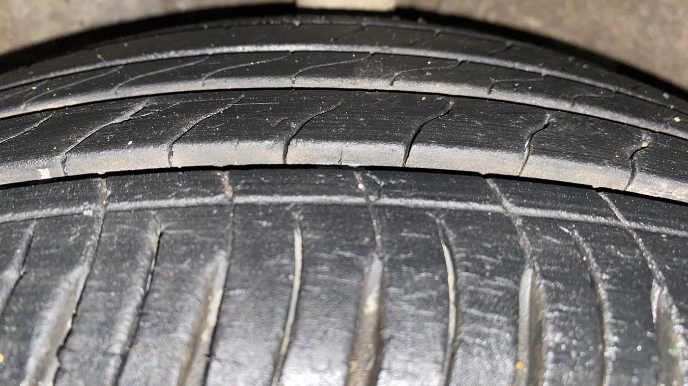 2017 Hyundai Creta E PLUS 1.6 PETROL, Petrol, Manual, 31,110 km, Left Front Tyre Tread