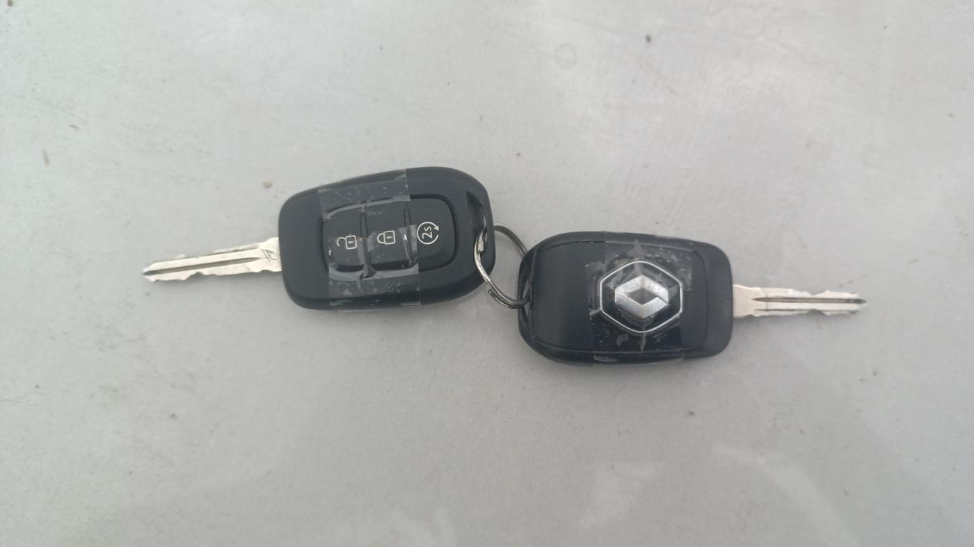 2021 Renault Duster RXZ 1.3 TURBO PETROL MT, Petrol, Manual, 43,370 km, Key Close Up