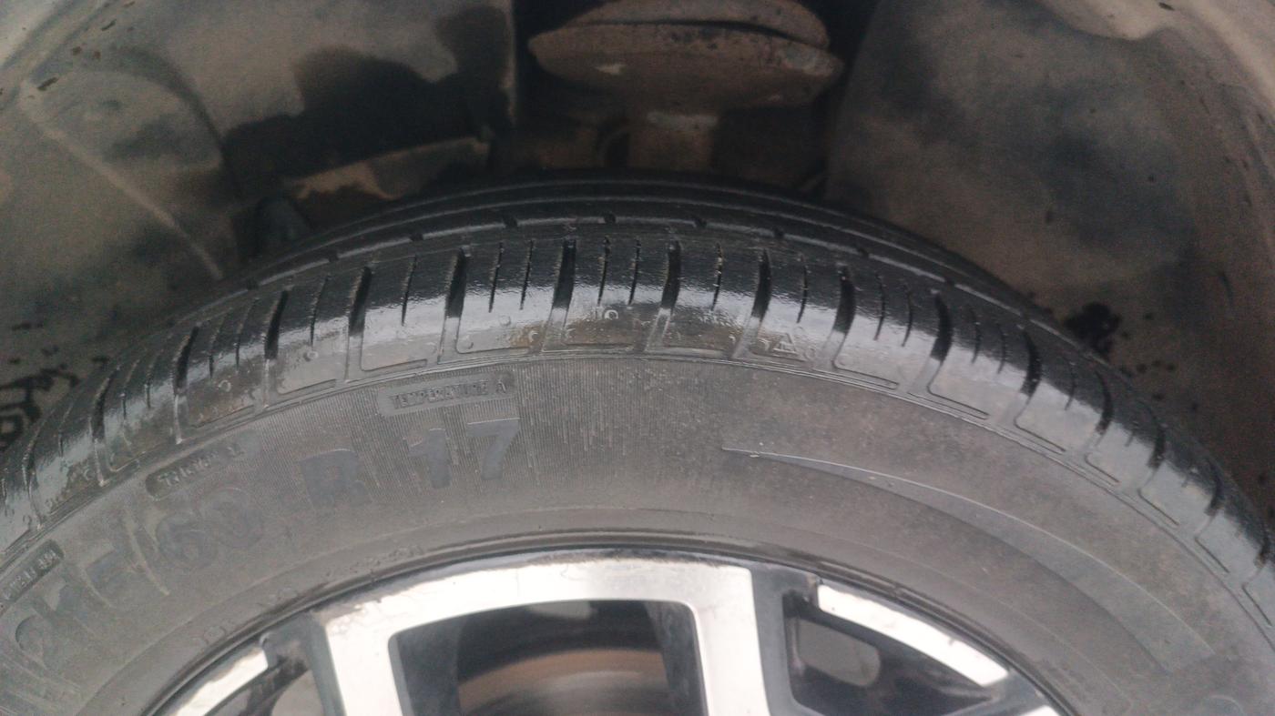 2021 Renault Duster RXZ 1.3 TURBO PETROL MT, Petrol, Manual, 43,370 km, Left Front Tyre Tread