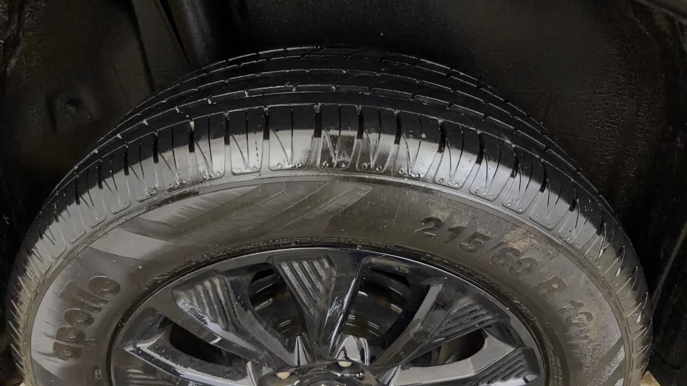 2022 Maruti Vitara Brezza ZXI, Petrol, Manual, 79,119 km, Right Rear Tyre Tread