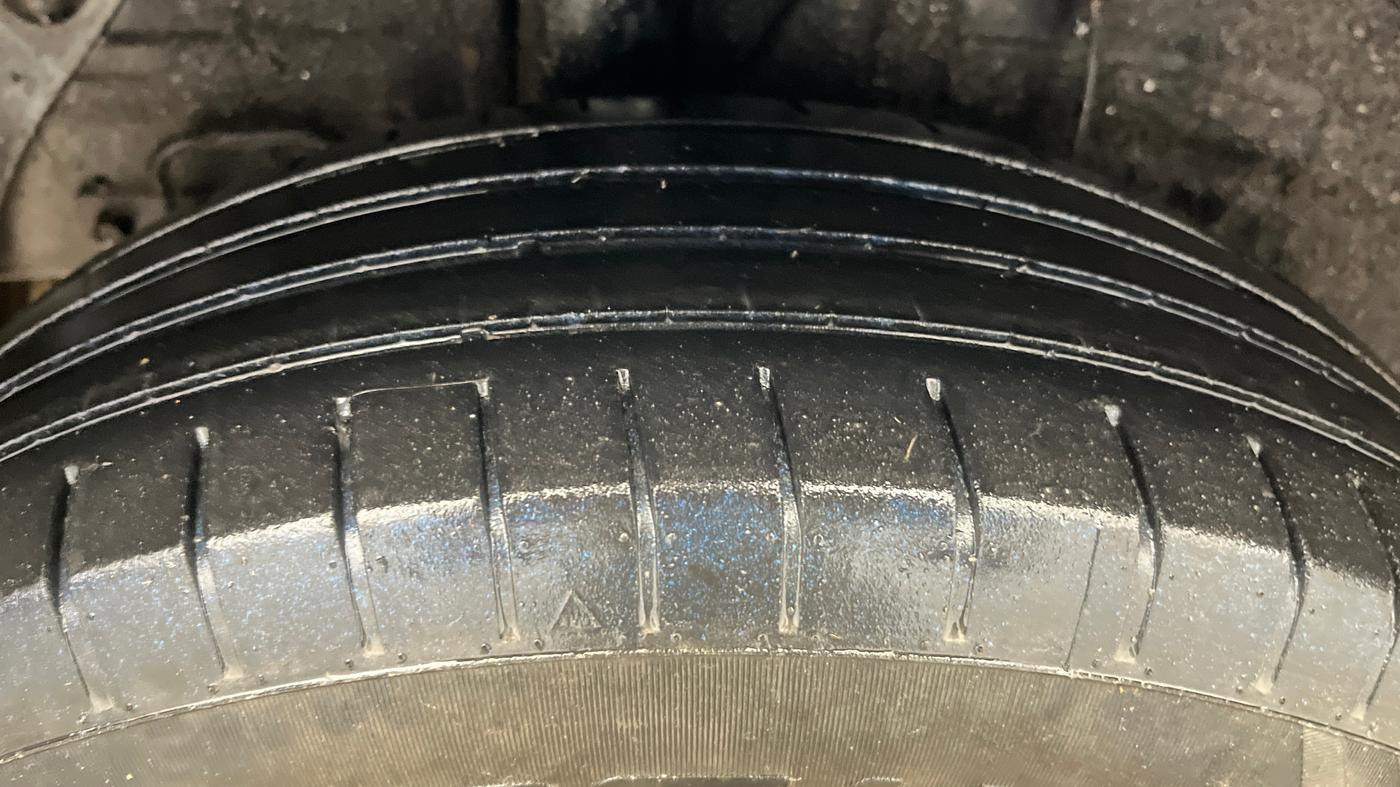 2018 Hyundai Elite i20 SPORTZ 1.2, CNG, Manual, 79,397 km, Right Rear Tyre Tread