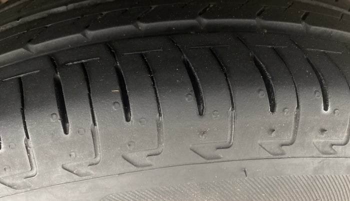 2021 Honda Jazz 1.2L I-VTEC ZX, Petrol, Manual, 50,028 km, Right Rear Tyre Tread