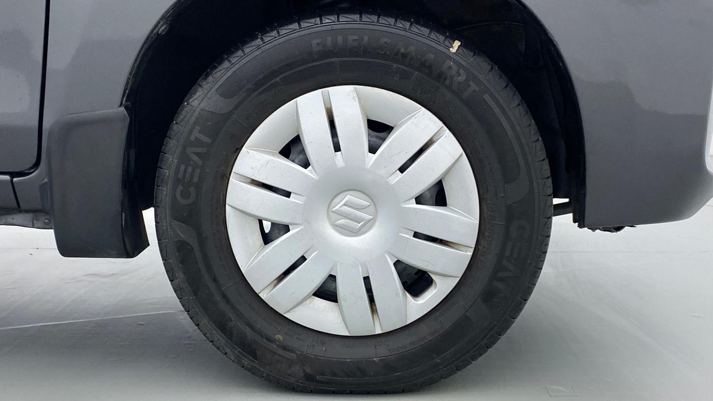 2020 Maruti Alto VXI, Petrol, Manual, 13,052 km, Right Front Wheel