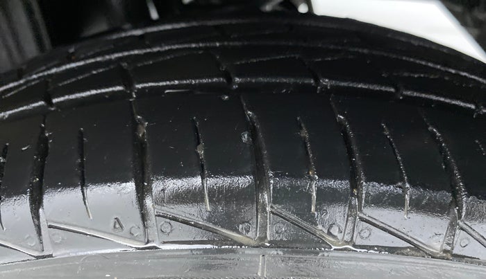 2020 Maruti Alto VXI, Petrol, Manual, 13,052 km, Left Rear Tyre Tread