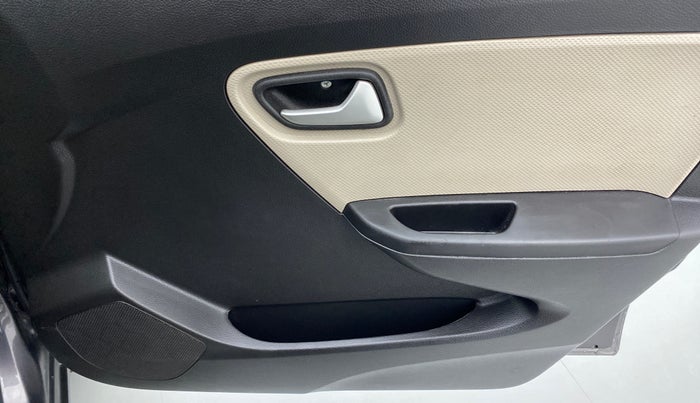 2020 Maruti Alto VXI, Petrol, Manual, 13,052 km, Driver Side Door Panels Control