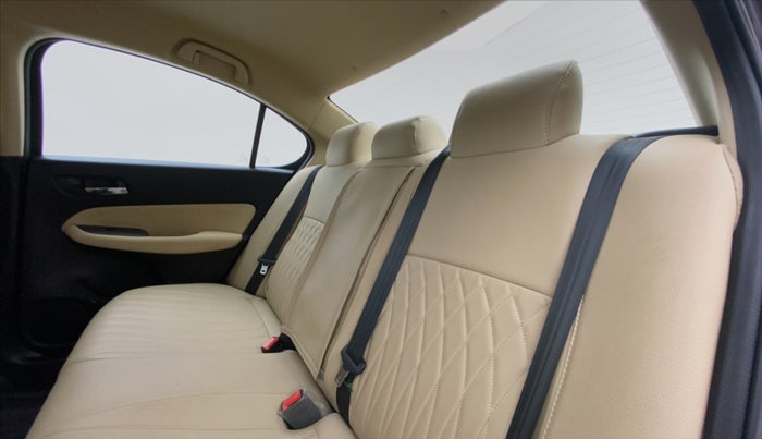 2021 Honda City 1.5L I-VTEC V MT 5TH GEN, Petrol, Manual, 6,989 km, Right Side Rear Door Cabin