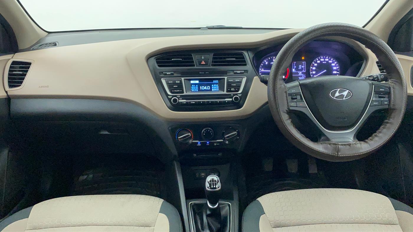2017 Hyundai Elite i20 SPORTZ 1.4, Diesel, Manual, 76,218 km, Dashboard View