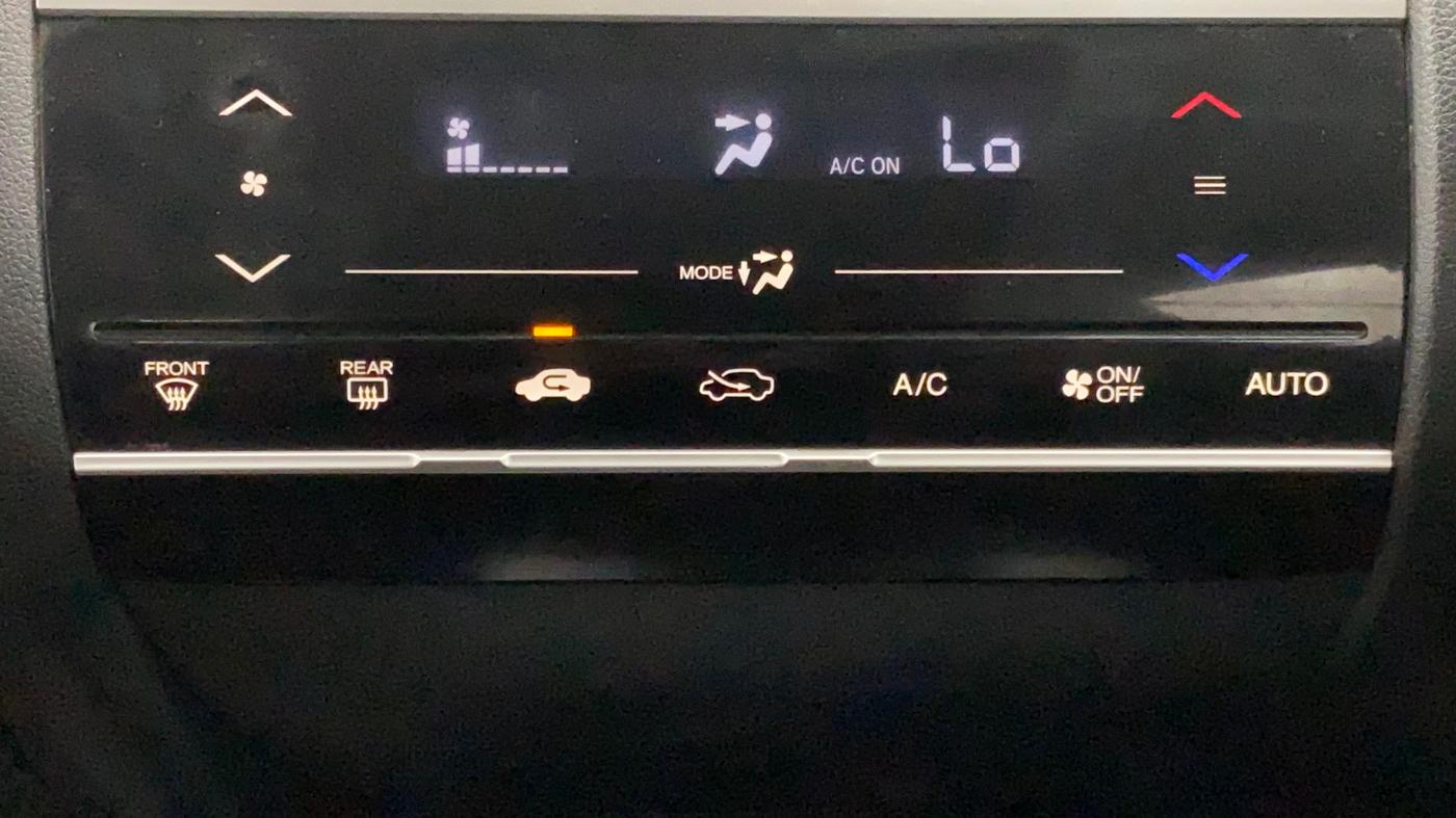 2017 Honda WR-V 1.5L I-DTEC VX MT, Diesel, Manual, 1,46,259 km, Automatic Climate Control