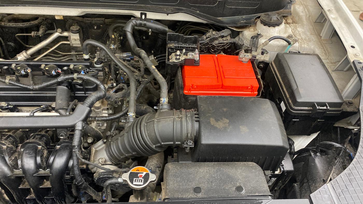 2022 Hyundai VENUE S 1.2, Petrol, Manual, 29,500 km, Engine View - Left
