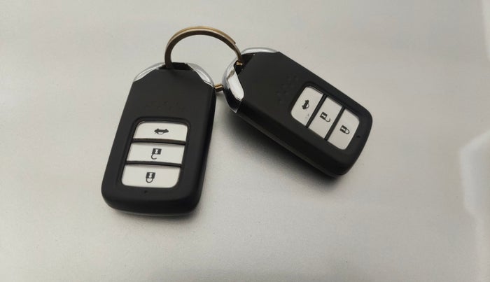 2017 Honda City 1.5L I-VTEC ZX CVT, Petrol, Automatic, 78,267 km, Key Close Up