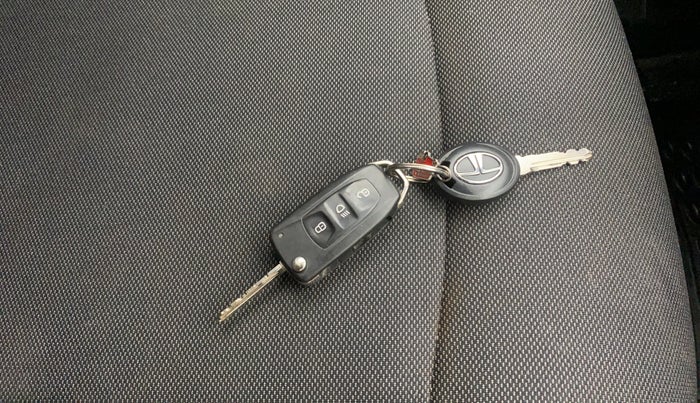 2019 Tata TIGOR XZ PLUS PETROL, Petrol, Manual, 82,589 km, Key Close Up