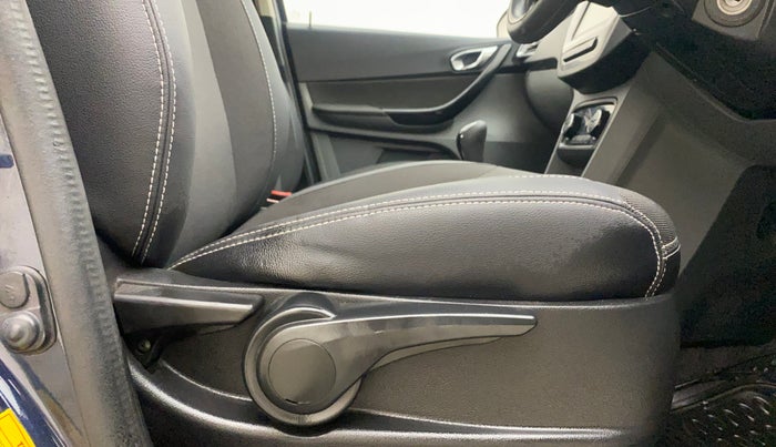 2019 Tata TIGOR XZ PLUS PETROL, Petrol, Manual, 82,589 km, Driver Side Adjustment Panel