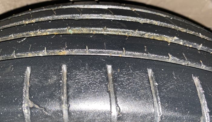 2023 Maruti Baleno DELTA PETROL 1.2, Petrol, Manual, 29,257 km, Right Front Tyre Tread