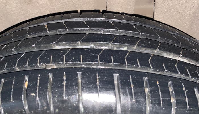 2023 Maruti Baleno DELTA PETROL 1.2, Petrol, Manual, 29,257 km, Left Rear Tyre Tread