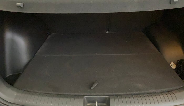 2018 Hyundai Creta SX PLUS AT 1.6 PETROL, Petrol, Automatic, 55,657 km, Boot Inside