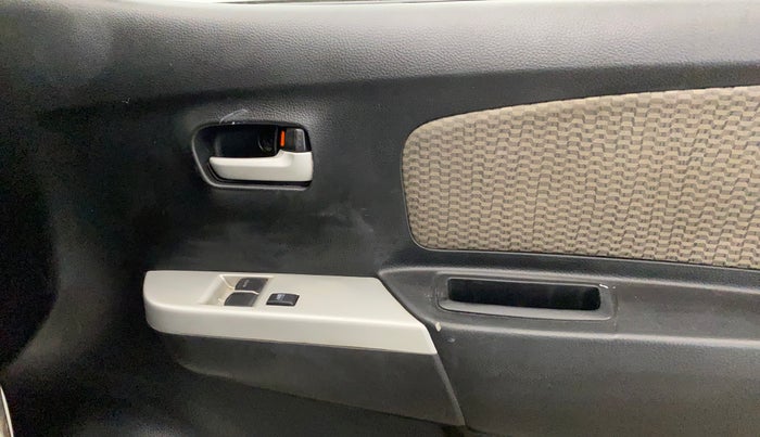 2015 Maruti Wagon R 1.0 LXI, Petrol, Manual, 72,597 km, Driver Side Door Panels Control