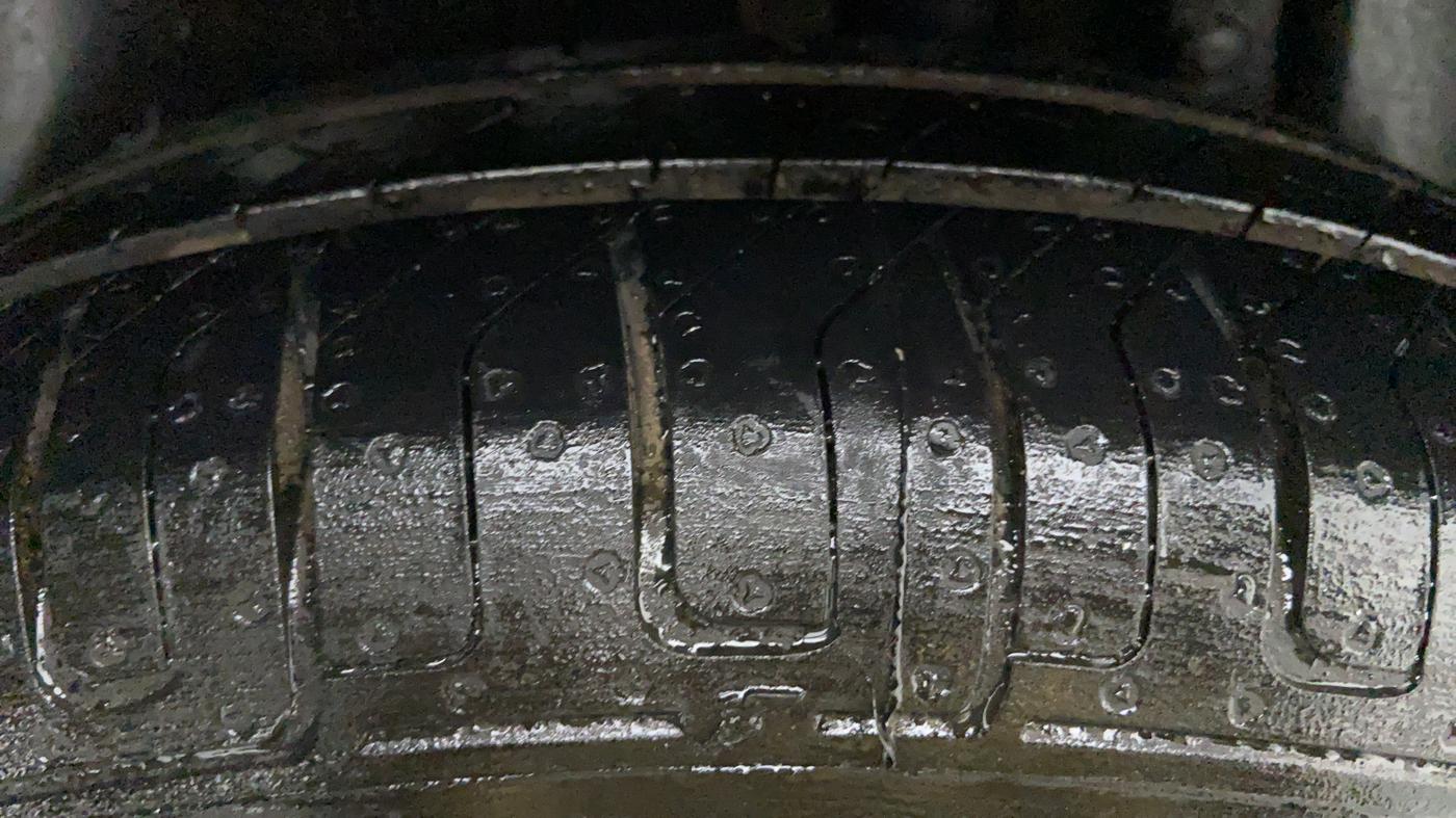 2013 Maruti Swift VDI, Diesel, Manual, Left Rear Tyre Tread