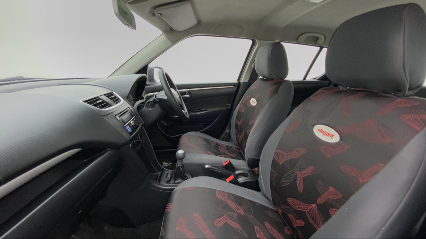 2013 Maruti Swift VDI, Diesel, Manual, Right Side Front Door Cabin