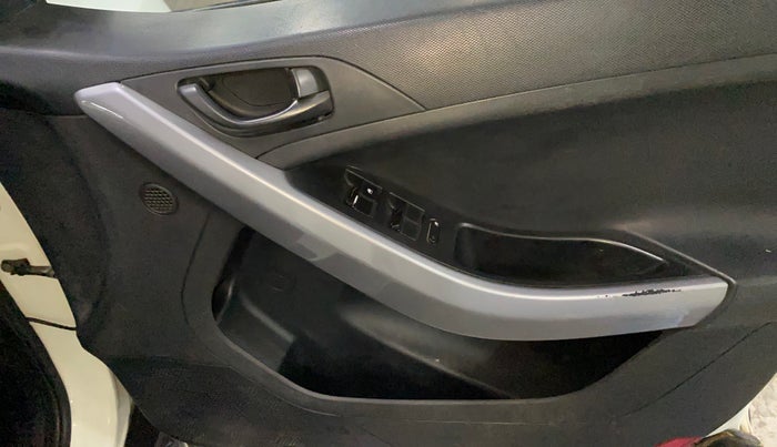 2022 Tata NEXON XM PETROL, Petrol, Manual, 54,531 km, Driver Side Door Panels Control