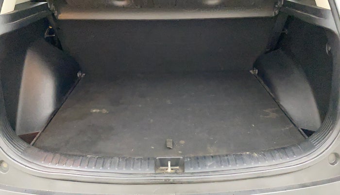 2020 KIA SELTOS HTK PLUS AT 1.5 DIESEL, Diesel, Automatic, 83,460 km, Boot Inside
