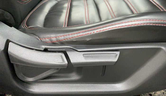 2020 KIA SELTOS HTK PLUS AT 1.5 DIESEL, Diesel, Automatic, 83,460 km, Driver Side Adjustment Panel