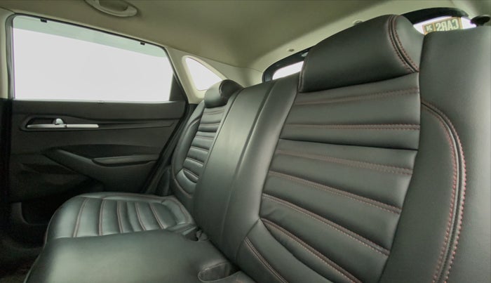 2020 KIA SELTOS HTK PLUS AT 1.5 DIESEL, Diesel, Automatic, 83,460 km, Right Side Rear Door Cabin