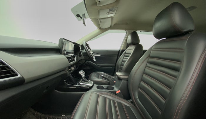 2020 KIA SELTOS HTK PLUS AT 1.5 DIESEL, Diesel, Automatic, 83,460 km, Right Side Front Door Cabin
