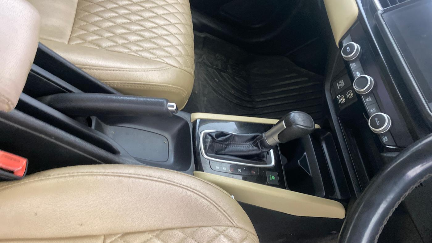 2020 Honda City 1.5L I-VTE V CVT, Petrol, Automatic, 40,390 km, Gear Lever