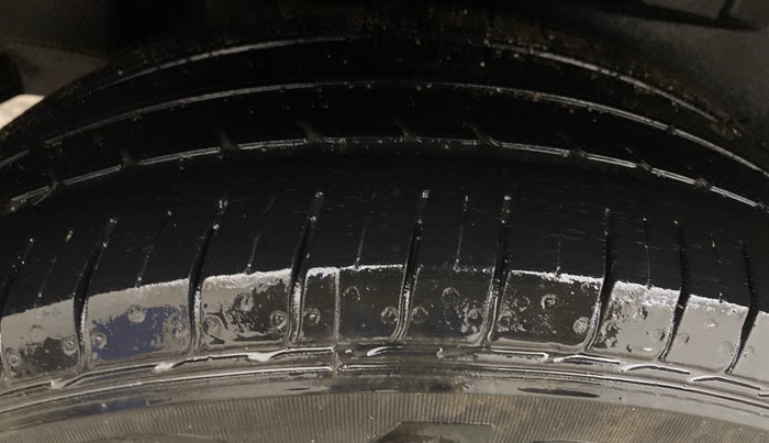 2017 Maruti Dzire ZXI PLUS, Petrol, Manual, 91,143 km, Right Rear Tyre Tread