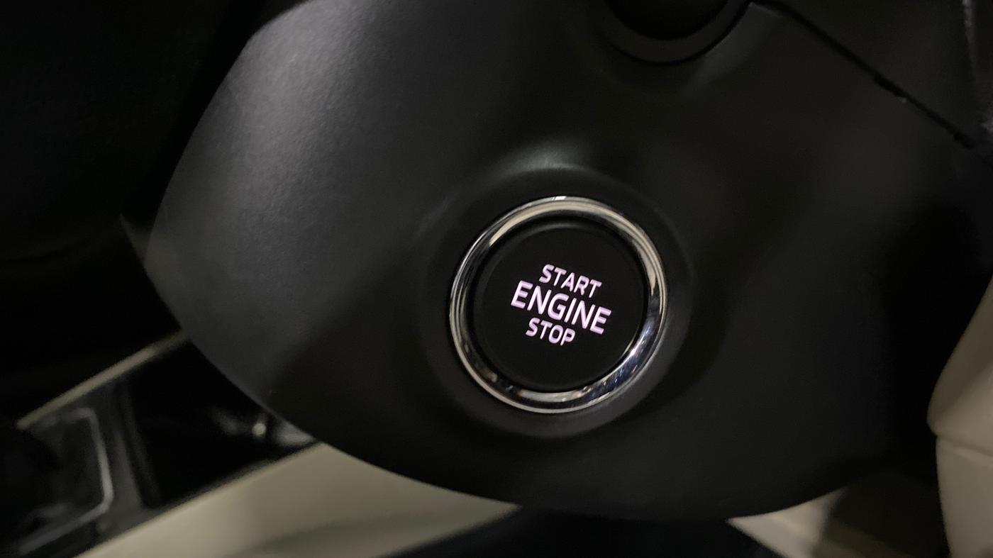 2023 Skoda SLAVIA STYLE 1.0L TSI MT, Petrol, Manual, 28,584 km, Keyless Start/ Stop Button