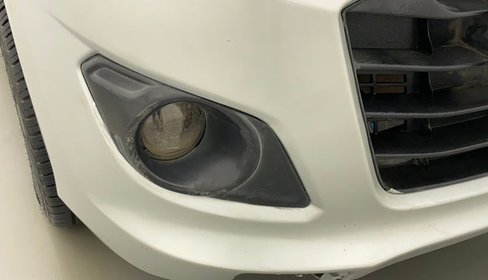 2013 Maruti Wagon R Stingray VXI, CNG, Manual, 1,16,914 km, Right fog light - Not working