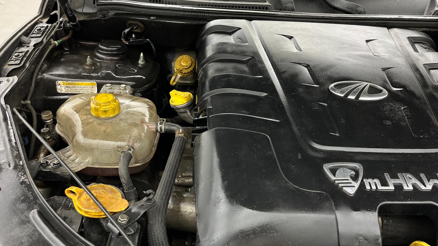 2019 Mahindra XUV500 W11, Diesel, Manual, 58,142 km, Engine View - Right