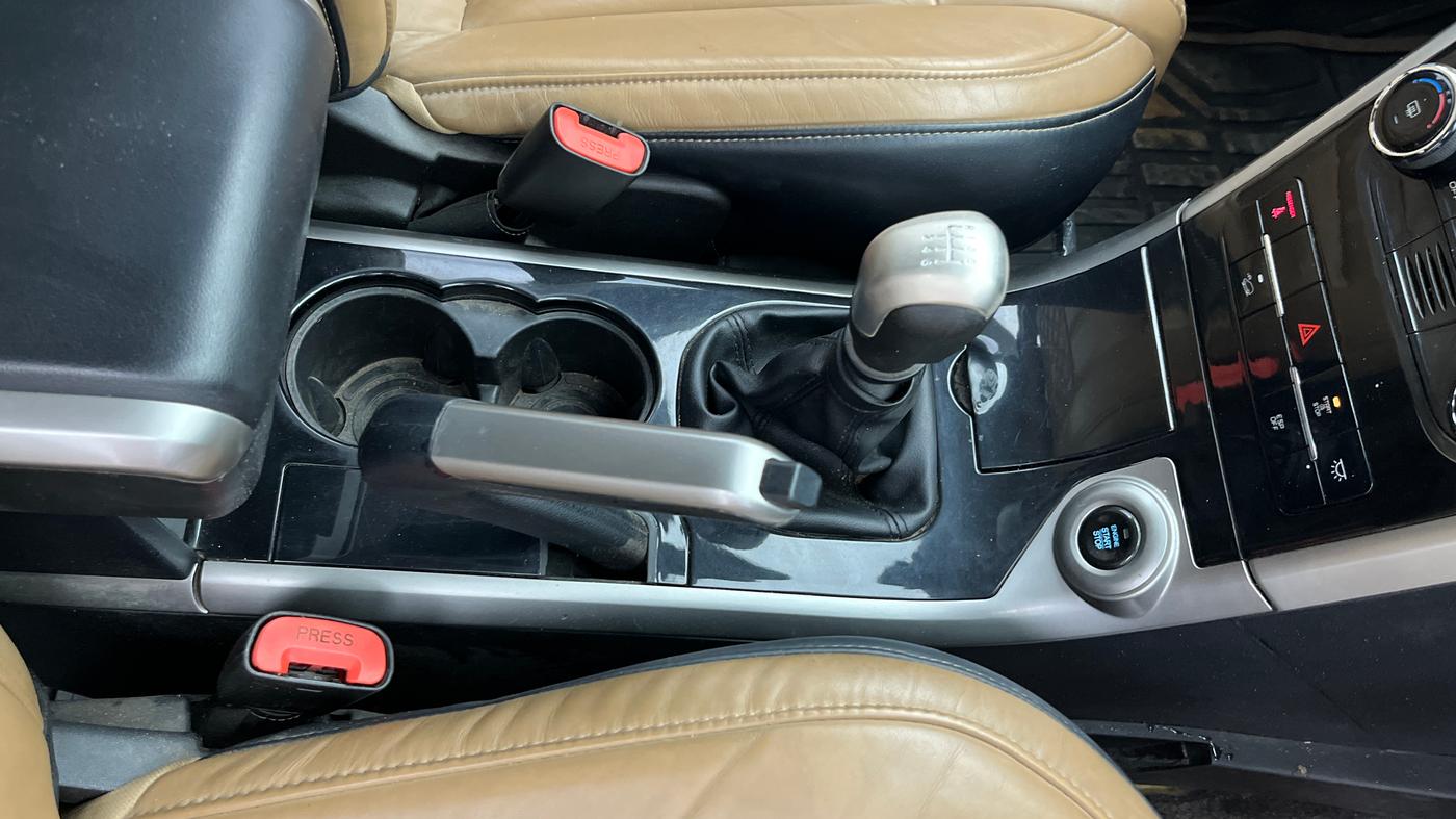 2019 Mahindra XUV500 W11, Diesel, Manual, 58,142 km, Gear Lever