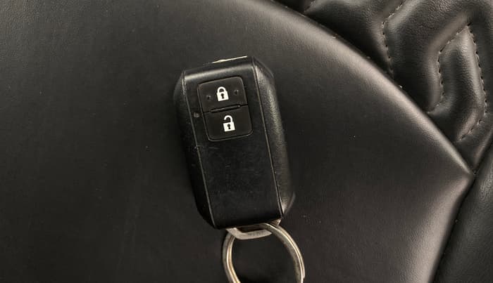 2024 Maruti Baleno ZETA 1.2 AGS, Petrol, Automatic, 27,575 km, Key Close Up